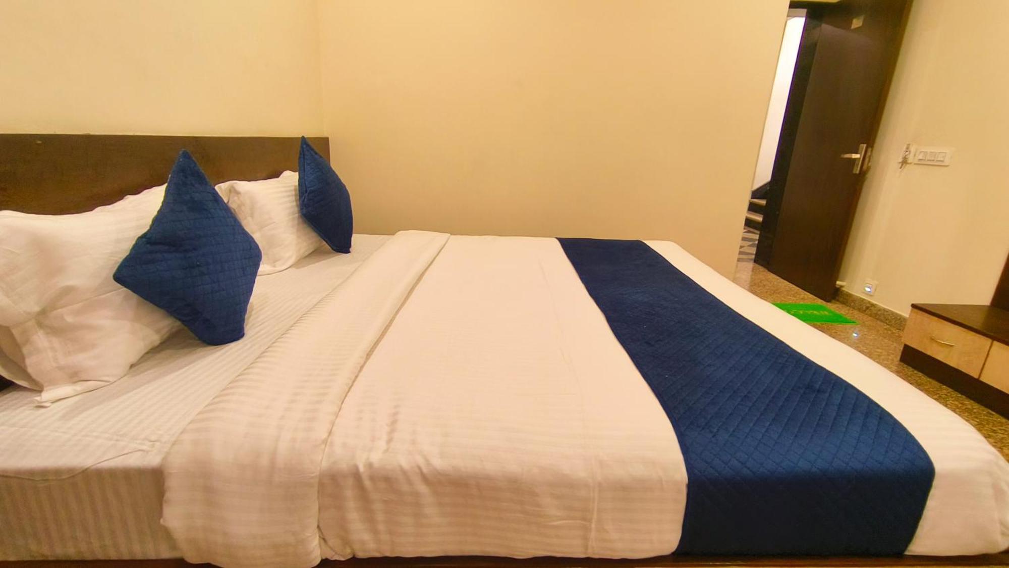Hotel Rajputana Palace אודייפור מראה חיצוני תמונה